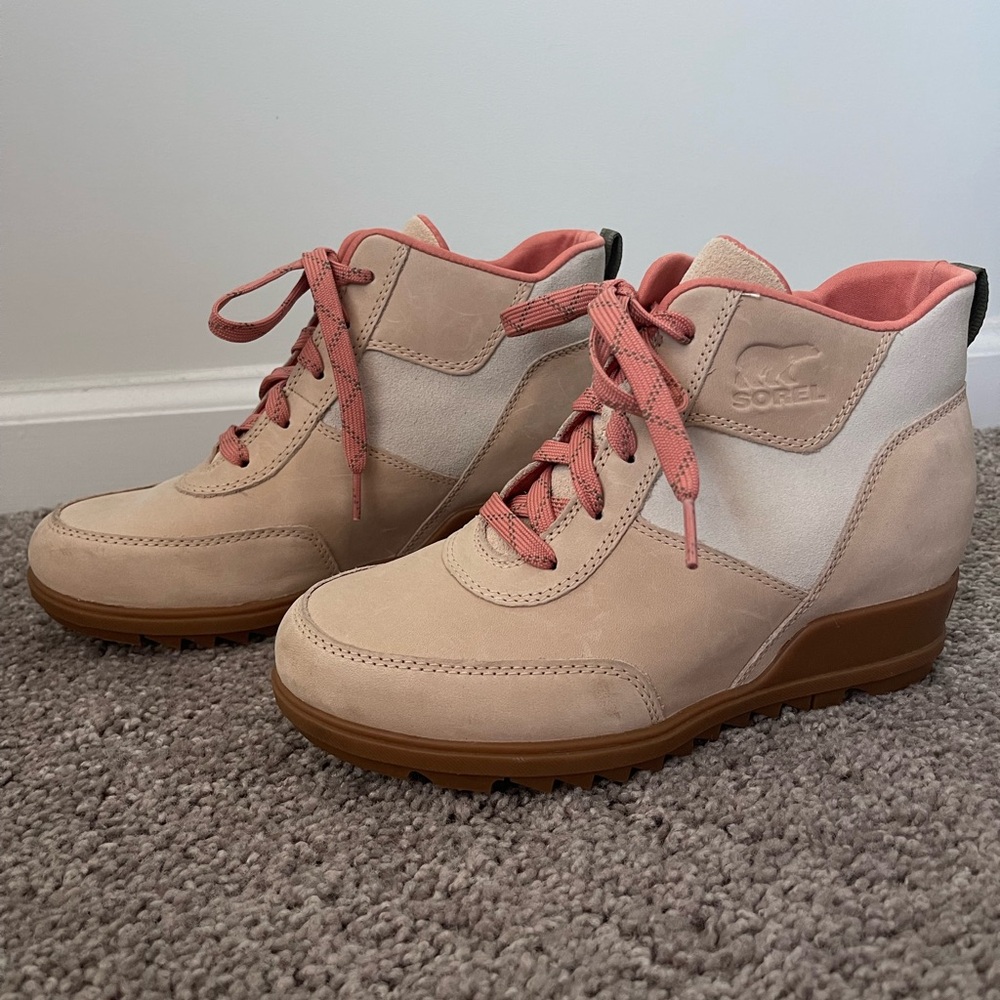 Sorel • Women’s Evie Sport Lace Bootie • 7.5 • Beige Coral • Wedge